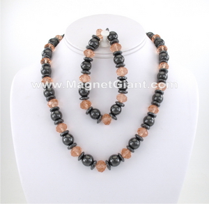beaded-necklace