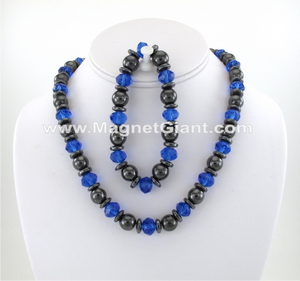 beaded-necklace