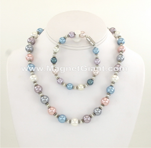 pearl necklace