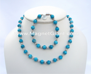 pearl necklace