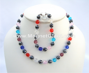 beaded-necklace